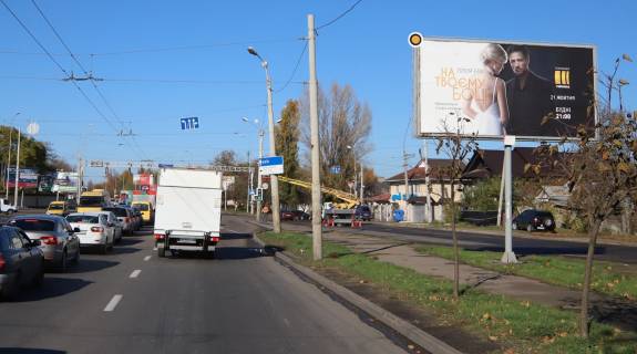 Билборд A в Одессе, Щит 3x6  Грушевського вул. / Хімічна вул. / Ядова вул., з центру фото 1