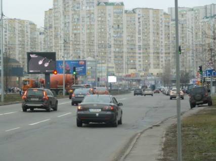 Билборд A в Киеве, борд  Дніпровська набережна, роздільник, в напрямку до вул.Анни Ахматової фото 1