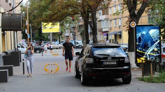 Ситилайт B в Киеве, Сітілайт 1.2х1.8  Цитадельна вул. 6/8 фото 1