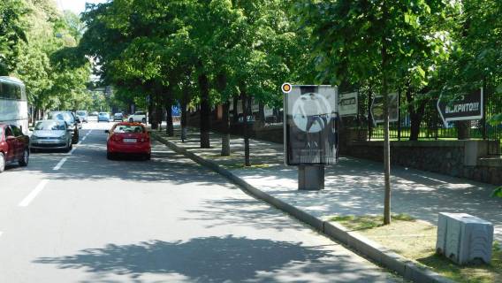 Ситилайт A в Киеве, Сітілайт 1.2х1.8  Алея Магдебурзького права (Петрівська алея) 1 фото 2