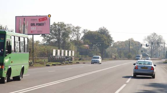 Билборд B в Черновцах, Щит 3x6  Галицький шлях вул, стик з Коломийською, в`їзд в місто фото 1