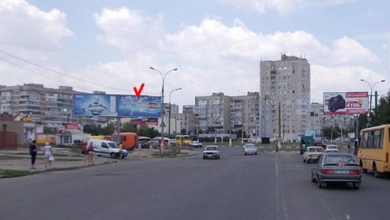 Билборд B в Херсоне, Щит 3x6  Каховська пл, правий фото 1