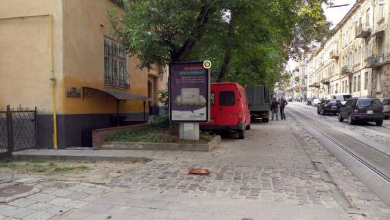 Ситилайт B в Львове Чупринки Генерала ул.,17 фото 1