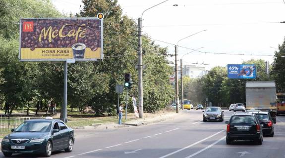 Билборд B в Львове, в  Виговського вул. 100, до вул. В.Великого фото 1