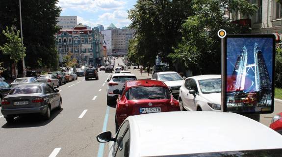 Ситилайт A в Киеве, Сітілайт 1.2х1.8  Володимирська вул. 82 фото 1