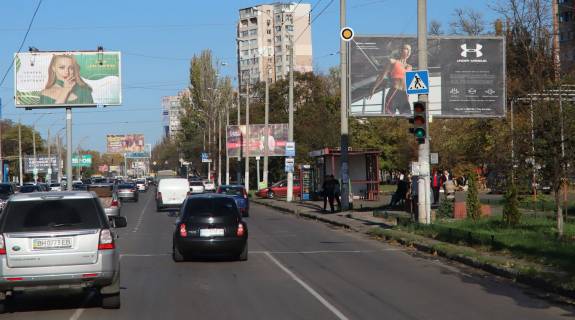 Білборд, Бігборд (Борд)  A у Одесі, Щит 3x6  Небесної Сотні просп. (Маршала Жукова просп.). 47/1-А, біля пішохідного переходу Фото 1