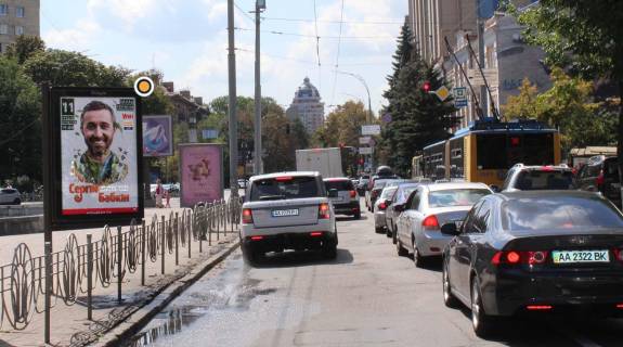 Сiтiлайт A у Києві, Сітілайт 1.2х1.8  Князів Острозьких вул. (Московська). 31/33 Фото 1