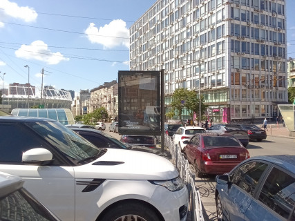 Ситилайт A в Киеве, Сітілайт 1.2х1.8  Еспланадна вул. фото 1