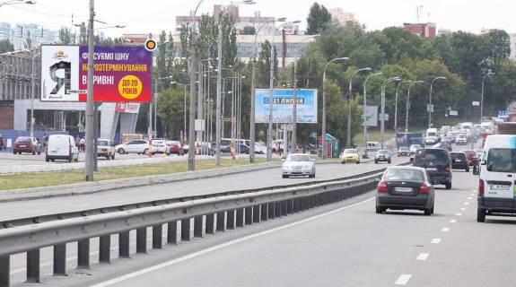 Билборд B в Киеве, Щит 3x6  Лугова вул., ТРК "Караван" фото 1