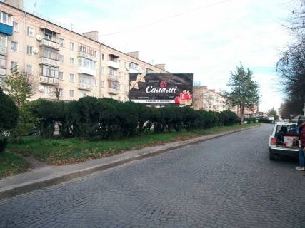 Билборд A в Каменец-Подольском, Щит 3x6  Князів Коріатовичів вул / Гагаріна вул / Огієнка вул! Увага, розмір 3010х6010! фото 2