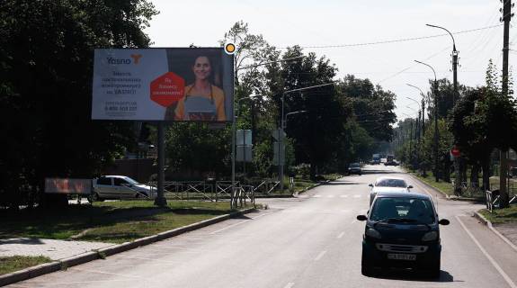 Билборд B в Черкассах, Щит 3x6  Благовісна вул. - Юрія Іллєнка (Горького) вул. фото 1