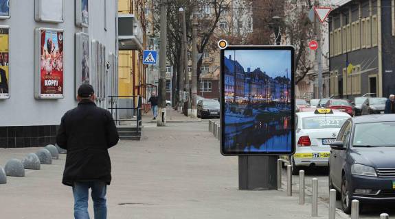 Citylight B in Kyiv, Сітілайт 1.2х1.8  Sekavic'ka st./Kostantinivs'ka st., 26, kinoteatr "Zovten'" Photo 1
