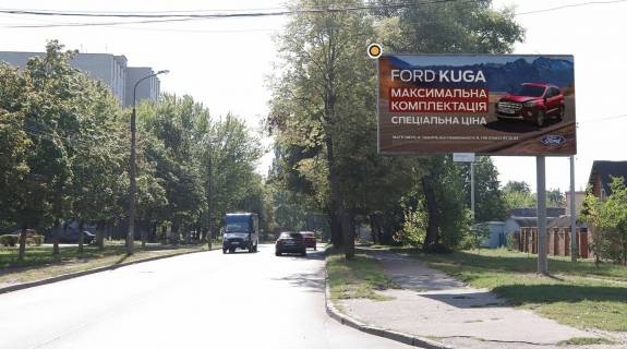 Билборд A в Чернигове, Щит 3x6  Захисників України (Одинцова) вул. 17/Кільцева вул. фото 1