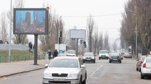 Билборд B в Киеве, Беклайт 2.3х3.14  Ентузіастів вул.  фото 1