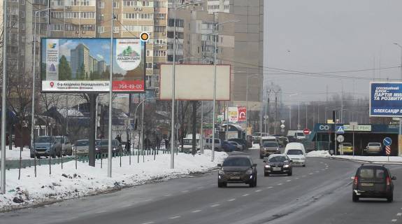 Билборд B в Киеве, Щит 3x6  Ревуцького вул. 24 фото 1