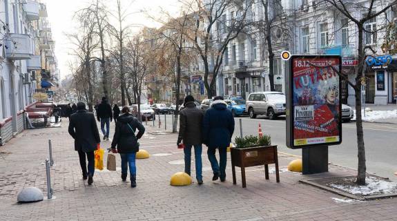 Ситилайт B в Киеве, Сітілайт 1.2х1.8  Євгена Чикаленка вул. (Пушкінська). 1-3 фото 1