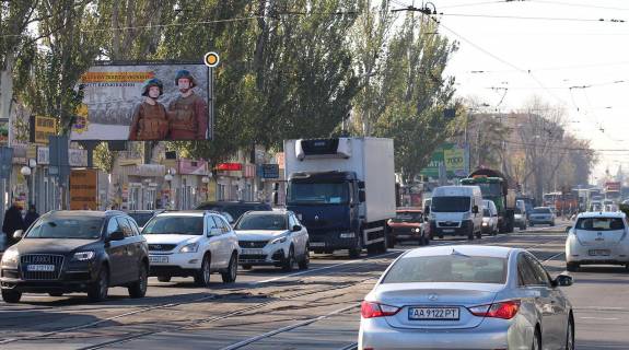 Billboard B in Kyiv, Щит 3x6  Privokzal'na st., Darnic'kij vokzal Photo 1