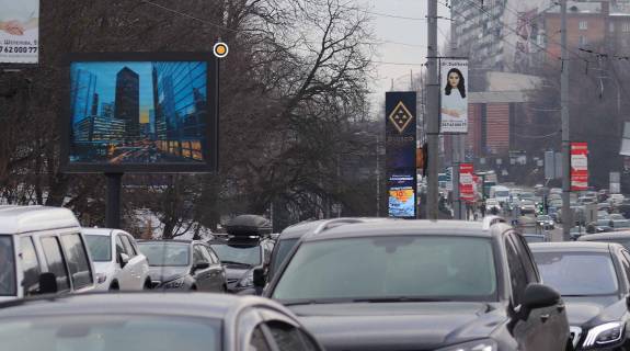 Білборд, Бігборд (Борд)  B у Києві, борд  Миколи Міхновського (Дружби Народів) бул., до бул.Лесі Українки і Печерського мосту Фото 1