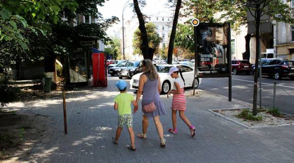 Ситилайт B в Киеве, Сітілайт 1.2х1.8  Інститутська вул. 24/7 фото 1