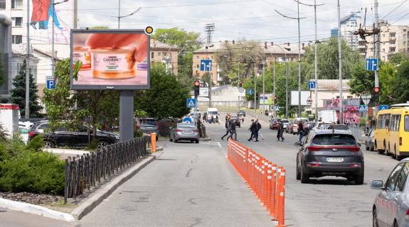 Видеоборд A в Киеве, Цифра 2.3х3.14  Січеславська (Ползунова) вул. 1 - 333100 фото 1