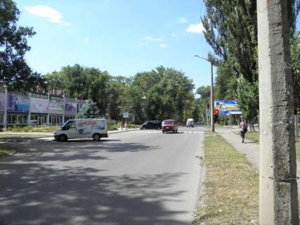 Билборд B в Кривом Роге, 3x6  Героїв АТО вул., будмаркет Будапешт, до просп Металургів фото 1