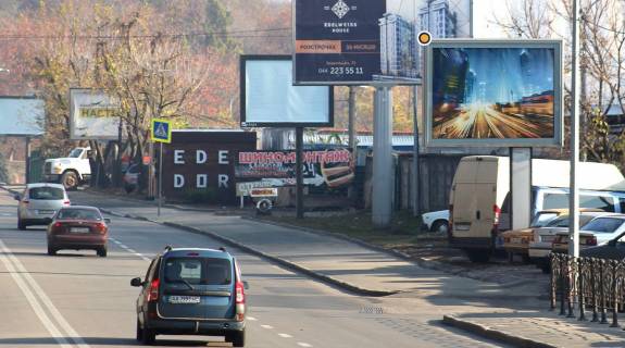 Беклайт A у Києві, 2.3х3.14  Старонаводницька вул., 42 Фото 1