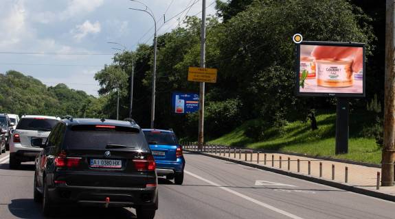 Видеоборд A в Киеве, Цифра 2.3х3.14  Миколи Міхновського (Дружби Народів) бул., в напрямку до Набережного шосе - 333547 фото 1