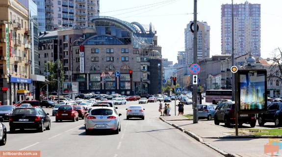 Скролер, Скрол A у Києві Дмитрівська вул., Навпроти "Сільпо", до Галицька площа (Перемоги пл.) - 158356 Фото 1