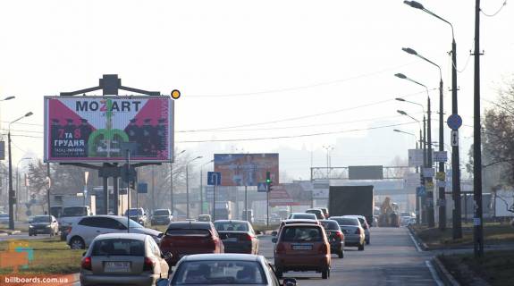 Призма A в Киеве, Призматрон 3х6  Богатирська вул. 3, завод "Оболонь", роздільник, до ст.м. Почайна (колишня Петрівка) - 146767 фото 1