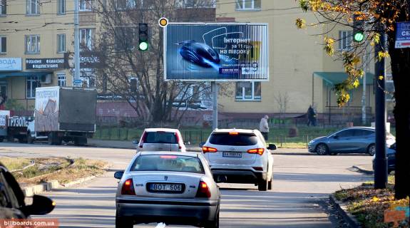 Призма A в Киеве, Призматрон 3х6  Навої А. вул. / Миропільська вул., р-н "Юність", до ринку - 146771 фото 1