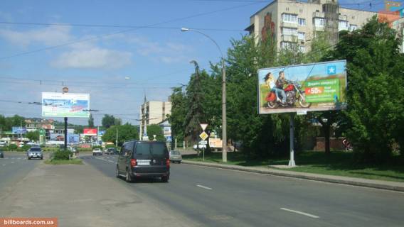 Билборд A в Черновцах, Щит 3x6  Незалежності пр.,94 фото 1