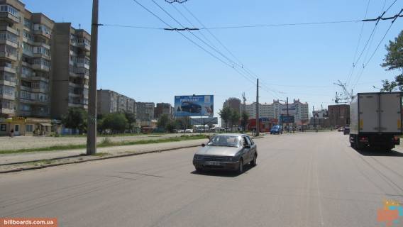 Билборд B в Ивано-Франковске, Щит 3x6  Стуса вул / Івасюка вул, ринок, магазини, дорога до ж / м "Софіївка", із центру фото 1