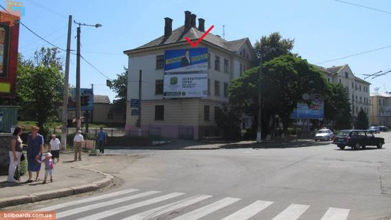 Билборд A в Ивано-Франковске, Щит 3x6  Привокзальний Майдан, торець Вокзалу на вул Вовчинецька (Гагаріна), верхній фото 1