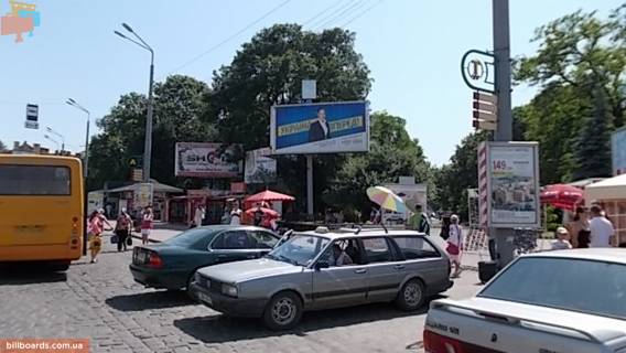 Призма A в Ивано-Франковске Привокзальная пл, напротив входа в Ж/Д вокзал и Автовокзал, рынок, к центру, правый - 61416 фото 1