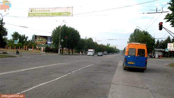 Билборд B в Кривом Роге, Щит 3x6  Колачевського вул./ Чарівна вул./ Грицевця вул. фото 1