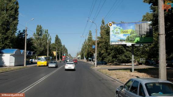 Білборд, Бігборд (Борд)  A у Луцьку, Щит 3x6  Захисників України (колишня Гордіюк) вул, 11, з центру Фото 1