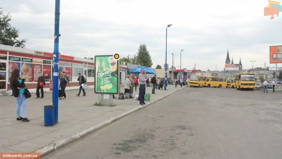 Сiтiлайт B у Львові, 1.2х1.8  Городоцька вул., Перед приміським ж / д вокзалом, 10 Фото 1
