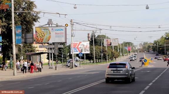 Билборд B в Львове, Щит 3x6  Любинська вул / Яворницького вул, в центр фото 1