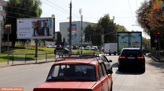 Призма B в Львове, Призматрон 3х6  Зелена вул, 186 / Бузкова вул, з центру - 34834 фото 1