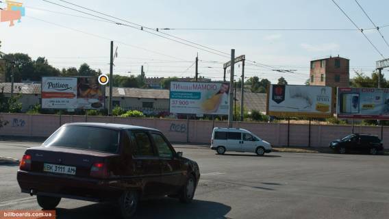 Билборд A в Ровно, Щит 3x6  вул. Небесної Сотні (Кіквідзе) / Сагайдачного вул, перший зліва, з центру фото 1