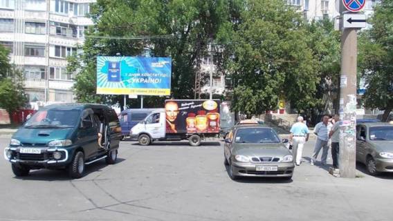 Билборд A в Херсоне, Щит 3x6  Комкова вул, ринок фото 1