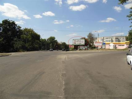 Білборд, Бігборд (Борд)  A у Василівці, 3х6  Смела ул.Незалежности-ул.Трыпильская (напр. из центра до автостанции, выезд в ст. Киева, Умани) Фото 1