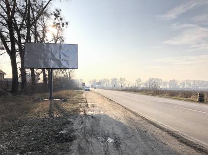 Билборд B в Гнатовке, 6х3  А/д Т1038 , ул. Соборная фото 1
