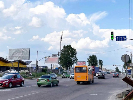 Billboard A in Vishnev, 3x6  st.V.Cornovola, bila MHP Photo 1