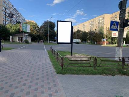 Ситилайт B в Бровары бул. Незалежності 13 фото 1