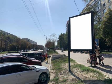Билборд A в Бровары бул. Незалежності 11 фото 1