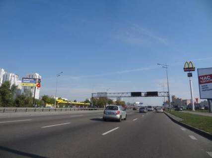 Билборд  в Киеве Бажана пр.- ул. Гришка из центра фото 1