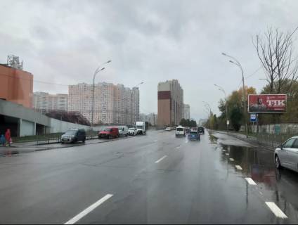 Призма A в Киеве, 6х3  Здолбунівська 17 , Ашан напроти, до Дніпровскої наб - 36344 фото 1