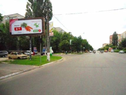 Билборд B в Бровары, 6х3  м.Бровари, бул. Незалежності, 12, (світлофор,перетин з вул. Чорних Запорожців) фото 1