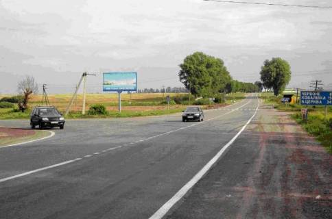 Билборд B в Фастове, 6х3  ул. Червоный шлях перекресток с  Окружной, перед газо-заправкой, выезд на Белую Церковь, Умань фото 1